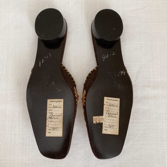 Vintage Isaac Mizrahi Floral Raffia Mules, Brown and Beige, 5.5 - Picture 6 of 6